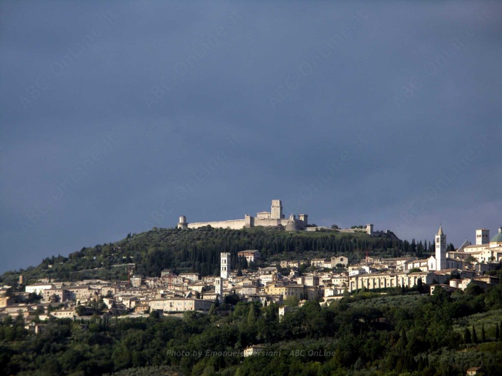 paese di Assisi e il Santuario di San Francesco