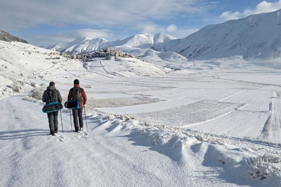 prima neve a castelluccio di norcia