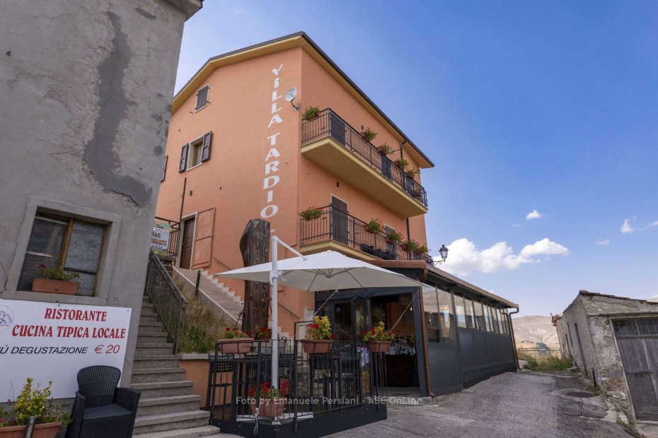 esterno cioccora e misterino villa tardioli riapertura pasqua